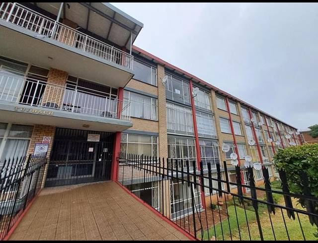 2 BEDROOM APARTMENT FOR SALE IN SYMHURST